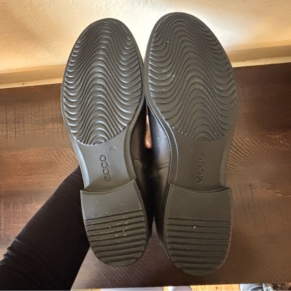 ECCO Women’s Size 39 Black Leather Ankle Boots Gore-Tex Waterproof Like New - Picture 7 of 7